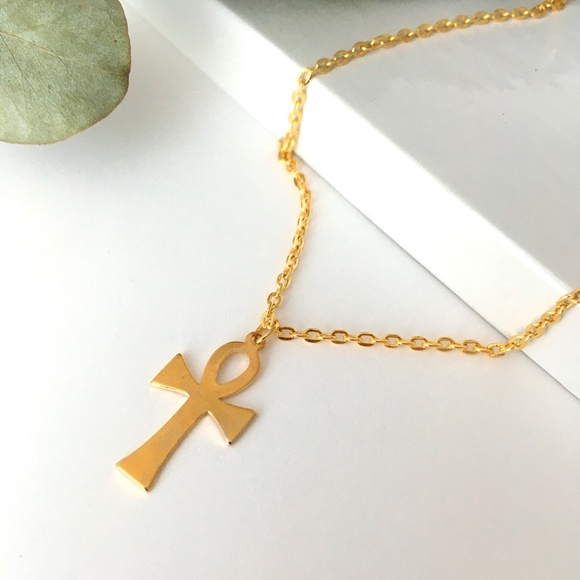 Vintage Ankh Charm Necklace Gold Chain delicate New old stock  70s 90s Y2K - Picture 2 of 4